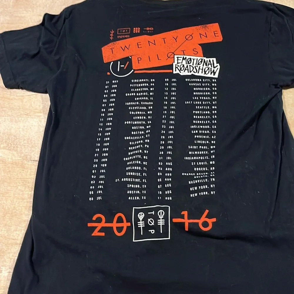 TwentyOne Pilots TOP 2016 Emotional Roadshow Official Tee - Picture 6 of 10